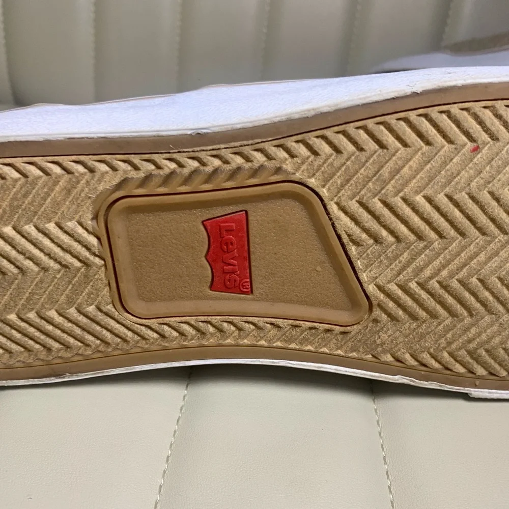 Levi's KHAKI/TAN Men's Ethan Chambray‎ Sneakers, US Size 9